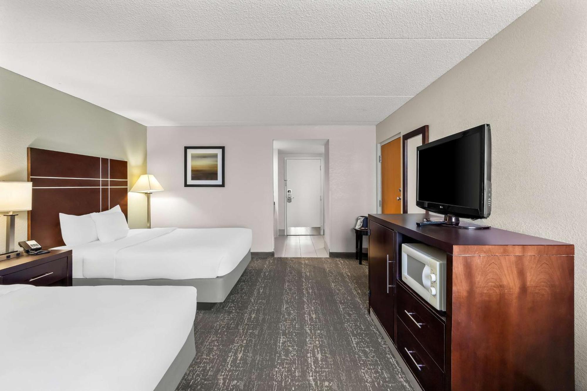 Best Western Luxbury Inn Fort Wayne Exterior photo