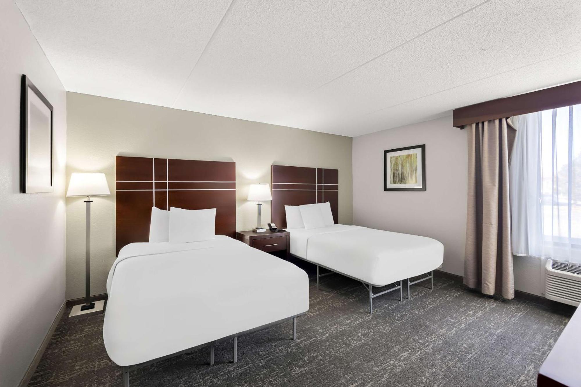 Best Western Luxbury Inn Fort Wayne Exterior photo