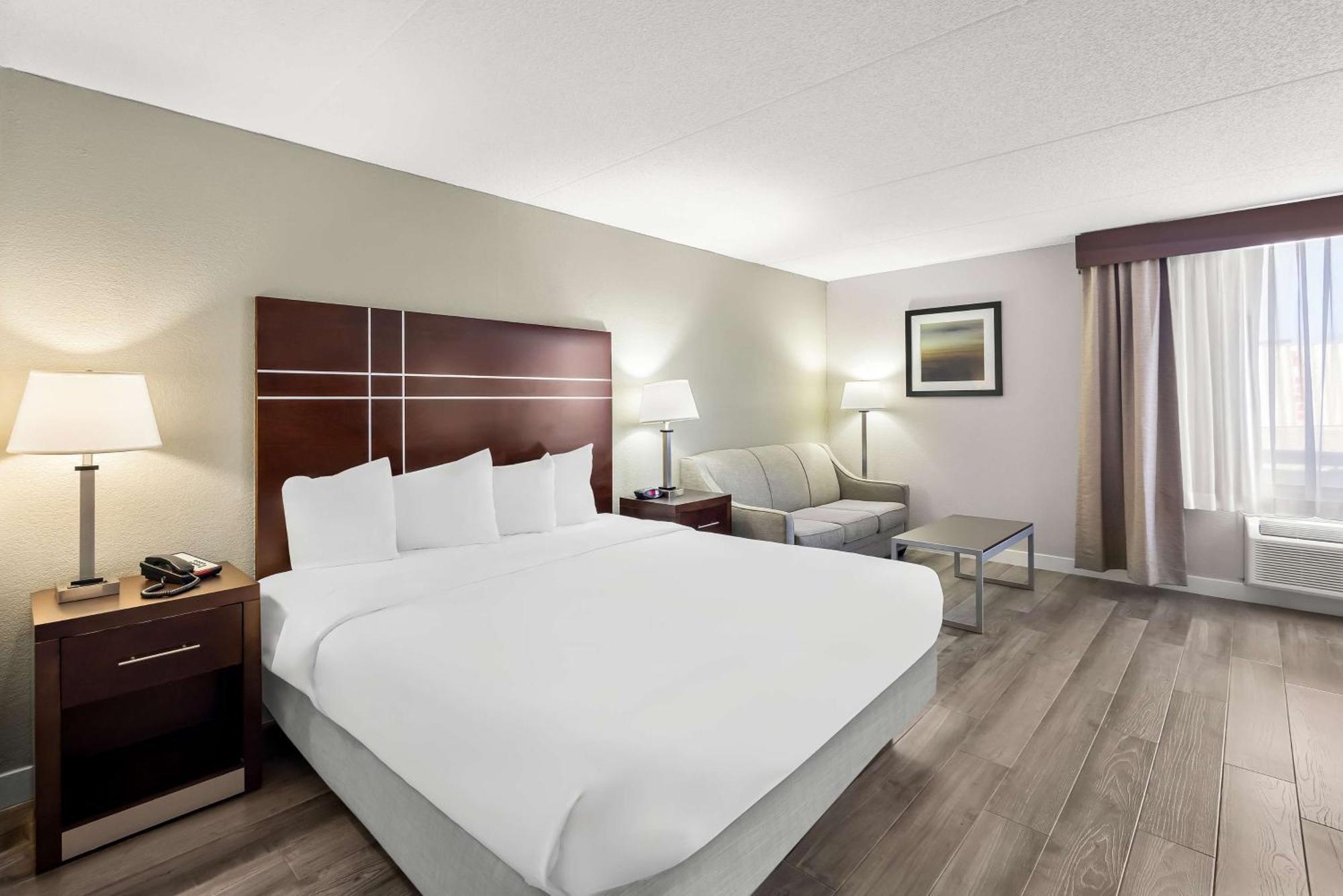 Best Western Luxbury Inn Fort Wayne Exterior photo